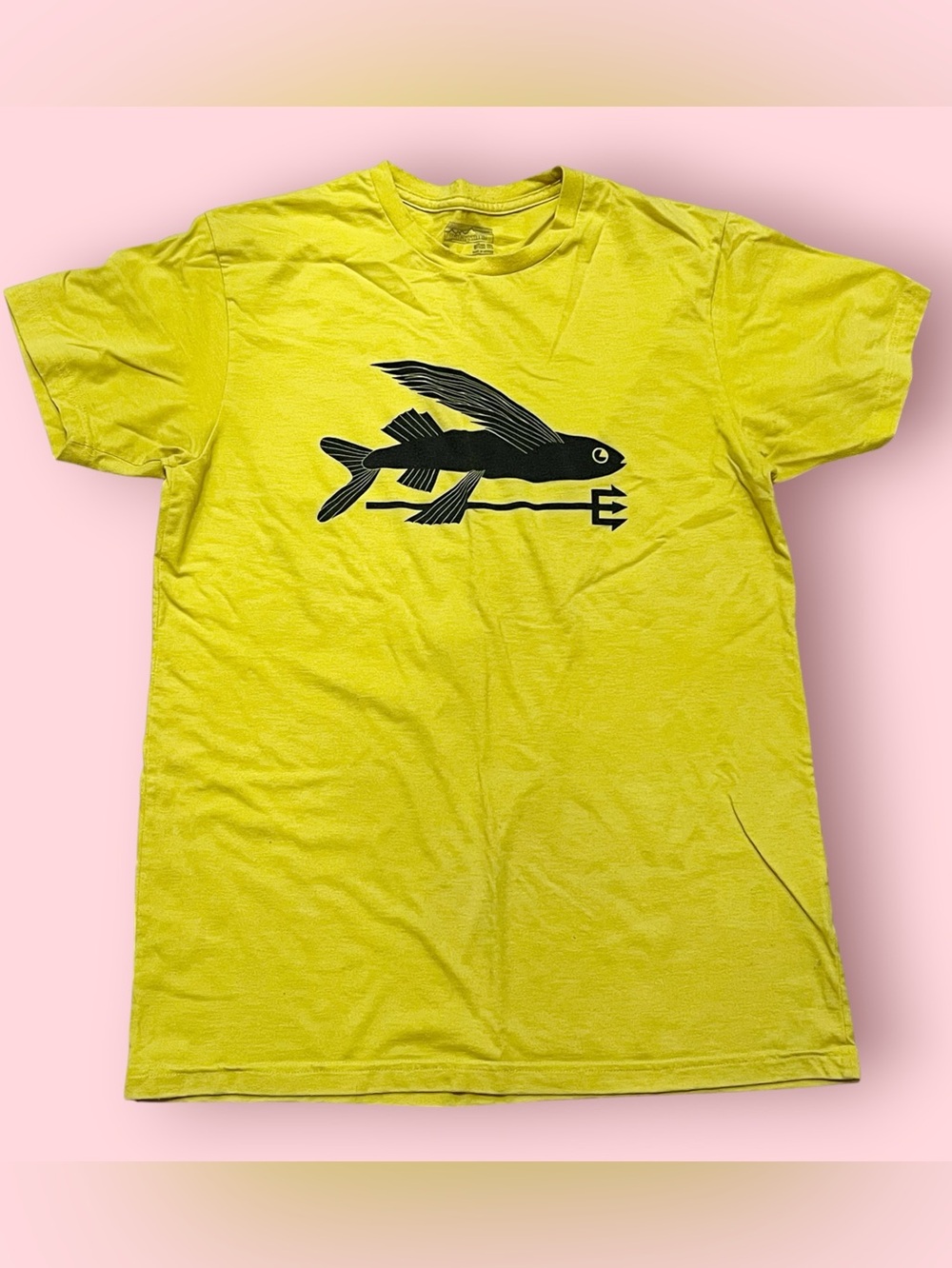 Patagonia Men’s Fish w/ Fork Tee (Yellow)